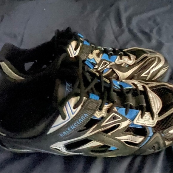 Balenciaga Drive Sneaker-USED - Picture 4 of 12